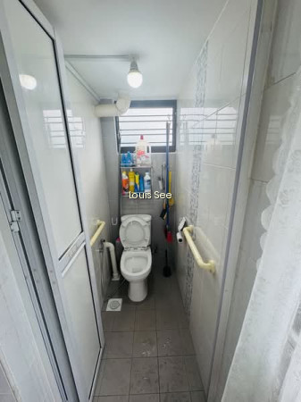 176 BOON LAY DRIVE photo 2