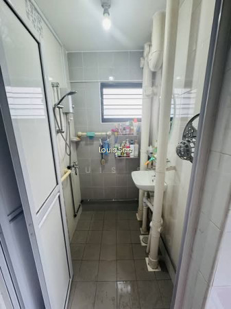 176 BOON LAY DRIVE photo 3