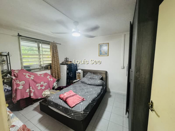 176 BOON LAY DRIVE photo 4