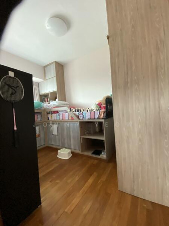 PARRY COURT photo 3