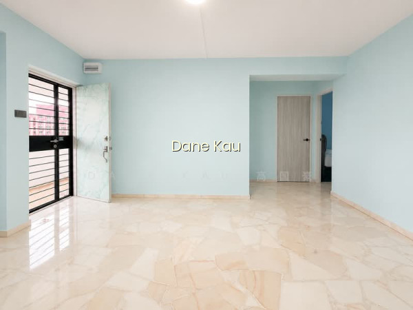 371 TAMPINES STREET 34 photo 5