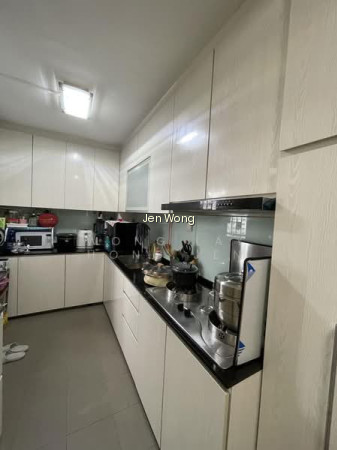 574 HOUGANG STREET 51 photo 3