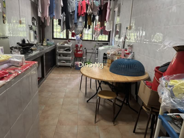 574 ANG MO KIO AVENUE 10 photo 3