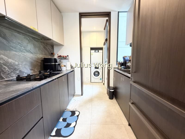 LEEDON GREEN photo 6