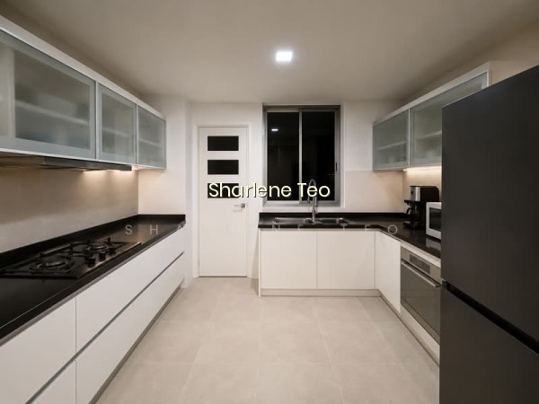 KERRISDALE photo 6