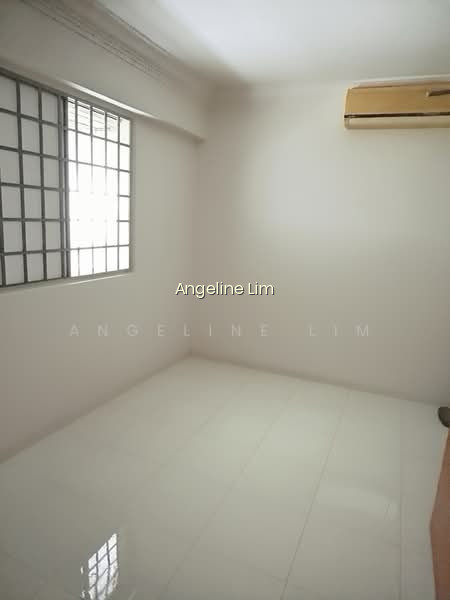 242 BUKIT BATOK EAST AVENUE 5 image 1 of 7