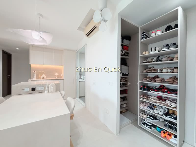 RIVERPARC RESIDENCE photo 3