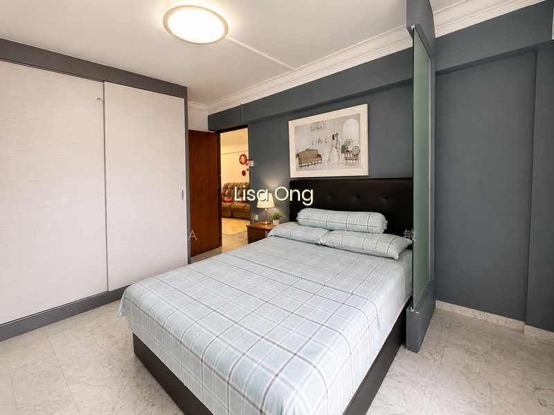 561 ANG MO KIO AVENUE 10 photo 3