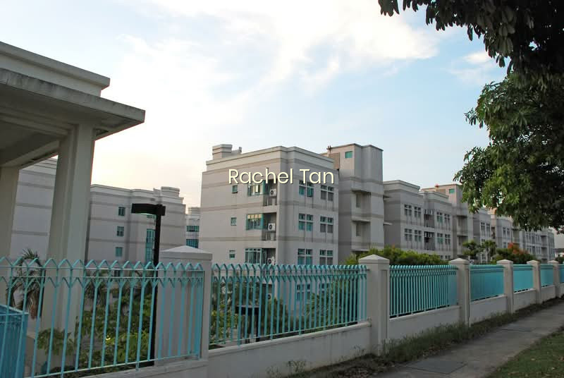 BALLOTA PARK CONDO photo 6