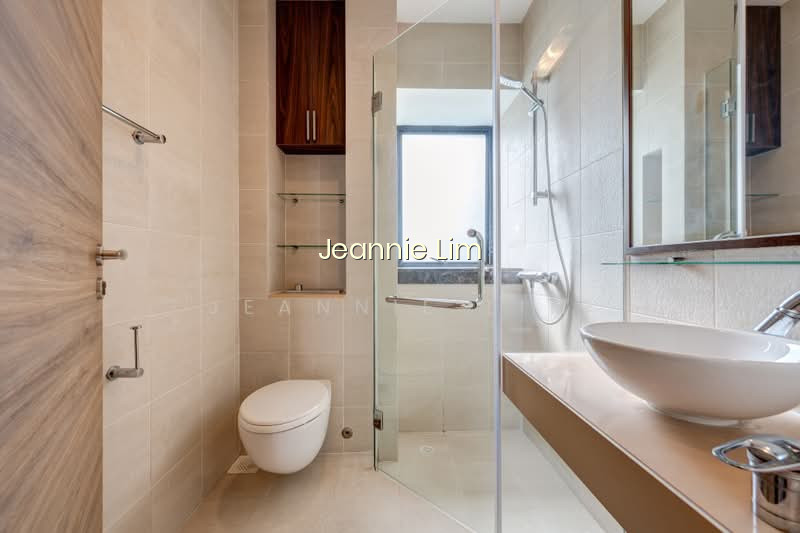 38 DRAYCOTT DRIVE photo 6