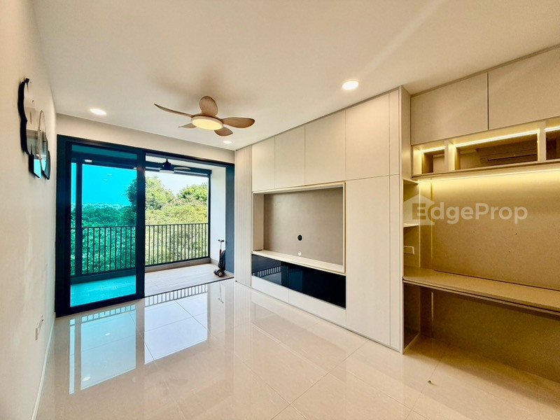 TREASURE AT TAMPINES photo 3