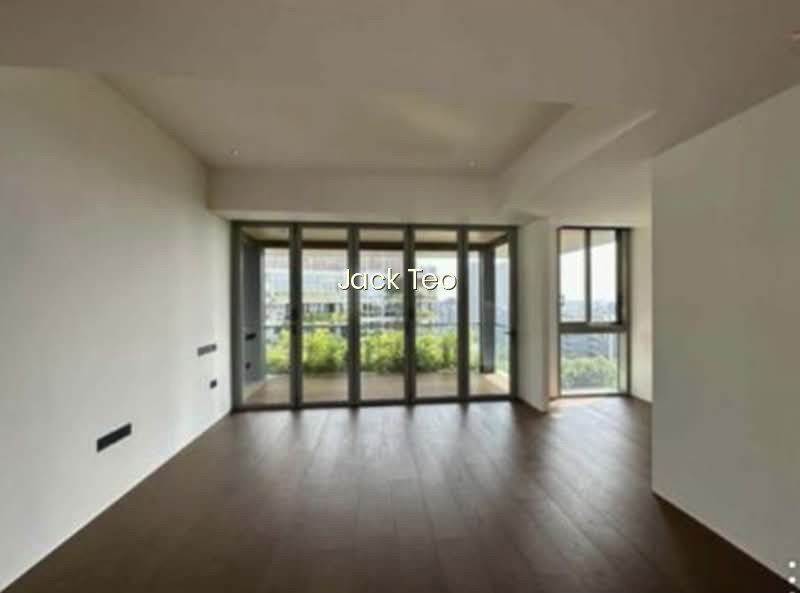 15 HOLLAND HILL photo 2