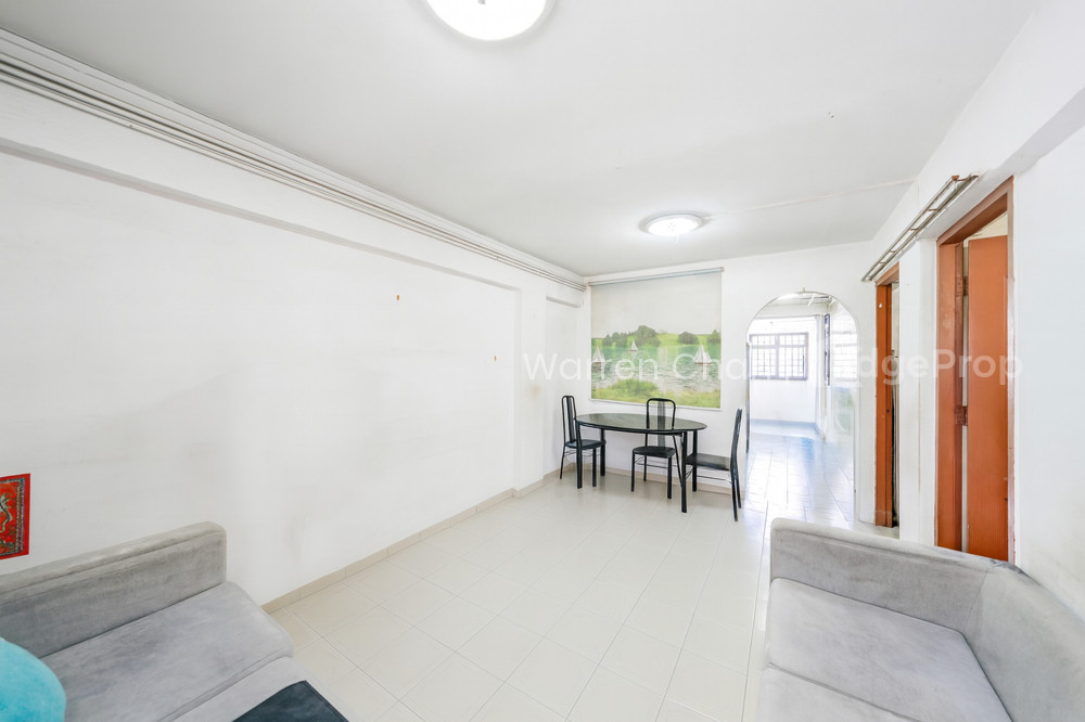 84 COMMONWEALTH CLOSE photo 3