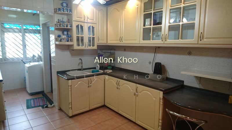 403 SERANGOON AVENUE 1