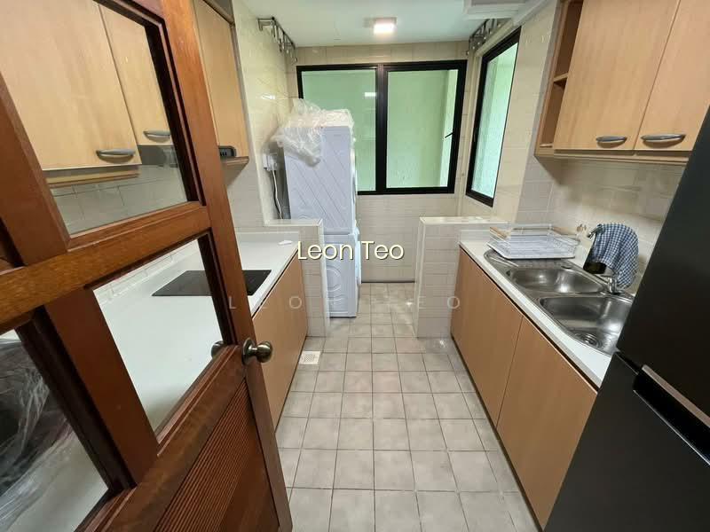 SIMEI GREEN CONDOMINIUM image 1 of 4