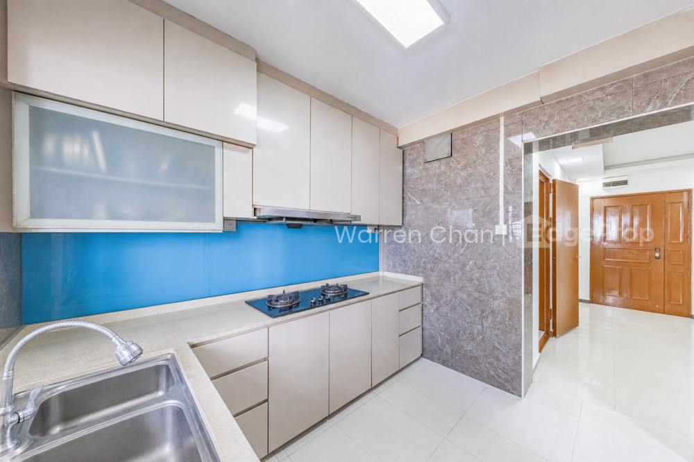 335 SEMBAWANG CLOSE photo 6