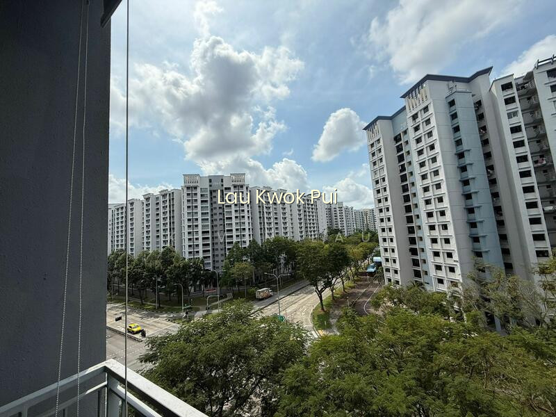THE LUXURIE photo 3