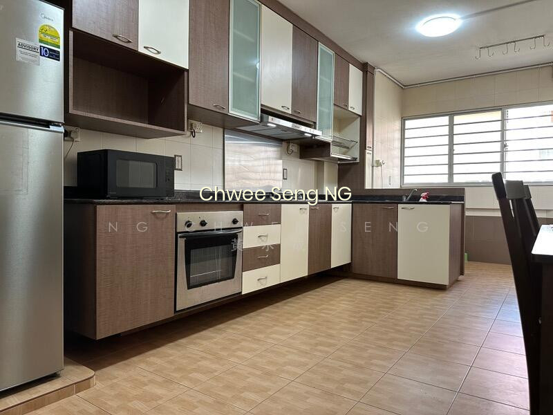240 TAMPINES STREET 21 photo 5