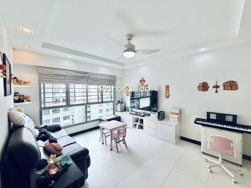 272C PUNGGOL WALK image 1 of 10