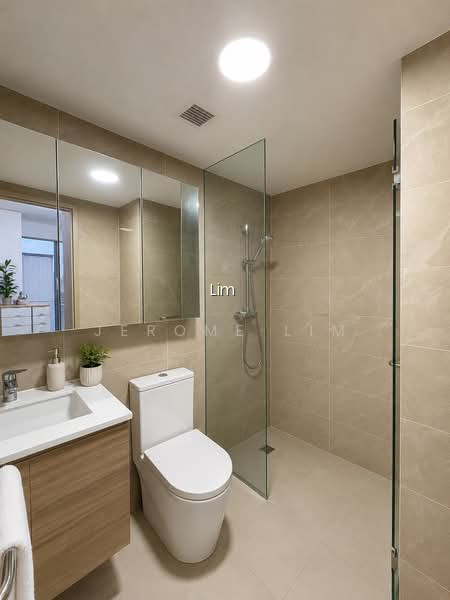? CHEAP! MORE THAN 4% RENTAL YIELD! image 1 of 1