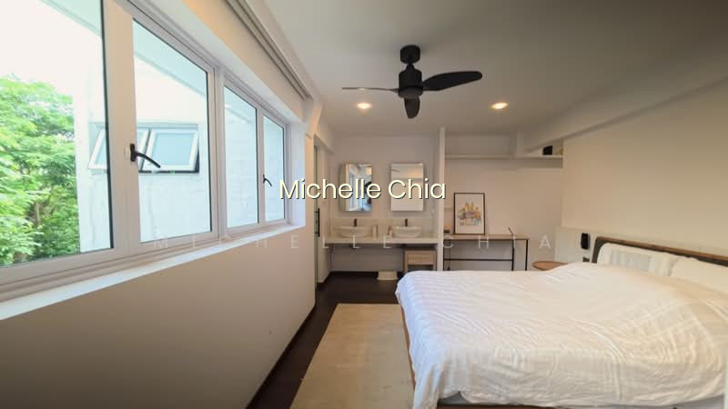 212 SERANGOON AVENUE 4 photo 6