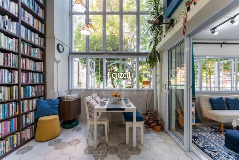 659 HOUGANG AVENUE 8 image 1 of 10