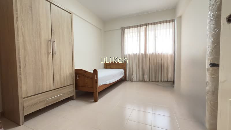 332 SERANGOON AVENUE 3 photo 3