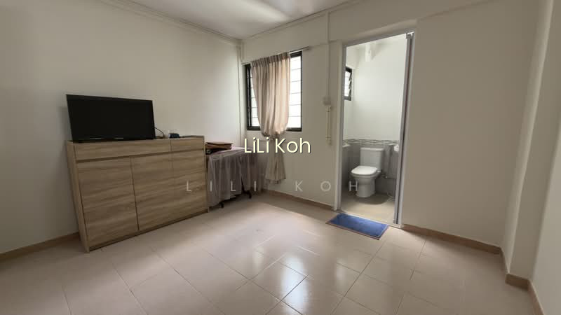 332 SERANGOON AVENUE 3 photo 4