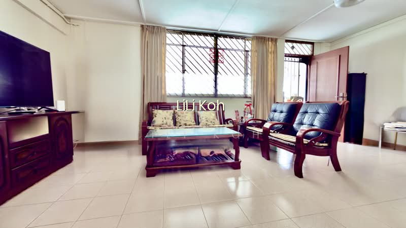 332 SERANGOON AVENUE 3 photo 5