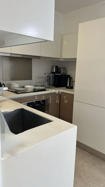 Marina Bay Residences image 1 of 10