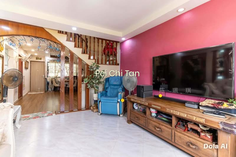 895A TAMPINES STREET 81 photo 2