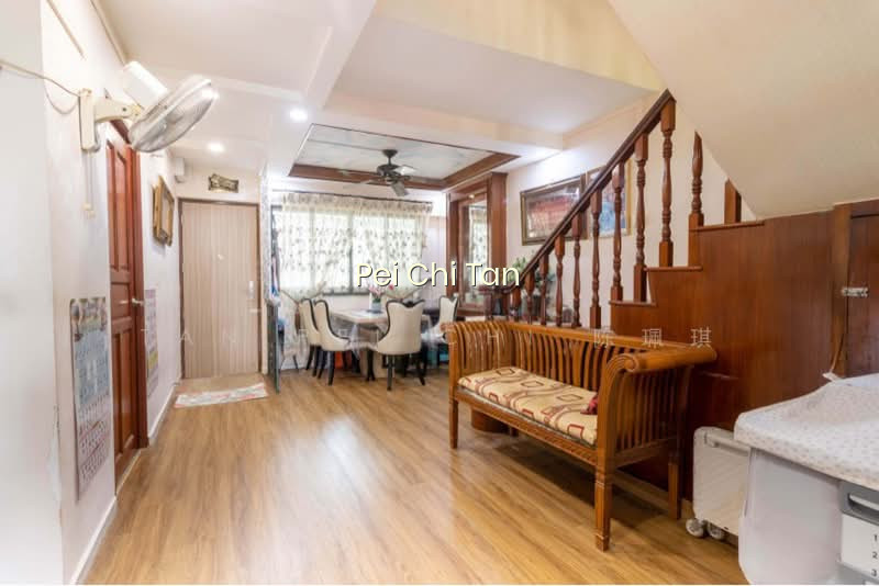 895A TAMPINES STREET 81 photo 3