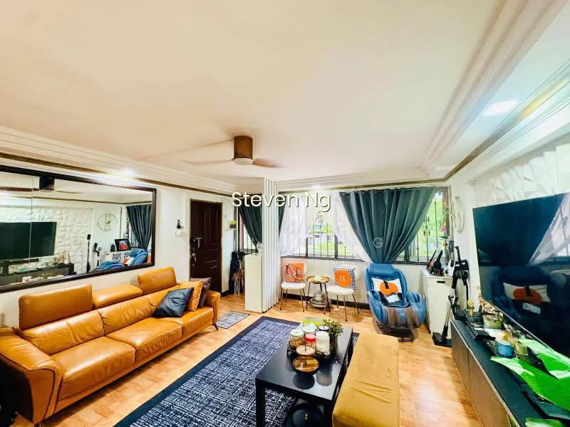 214 LORONG 8 TOA PAYOH image 1 of 10