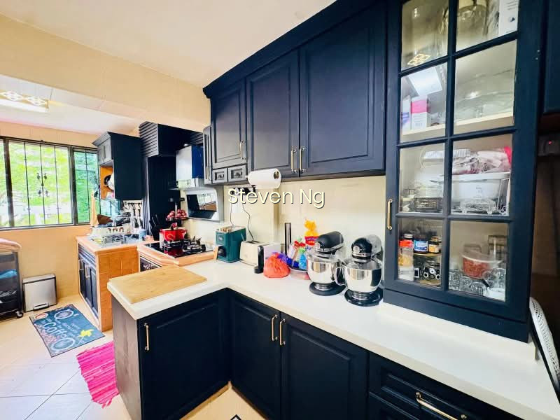 214 LORONG 8 TOA PAYOH photo 3