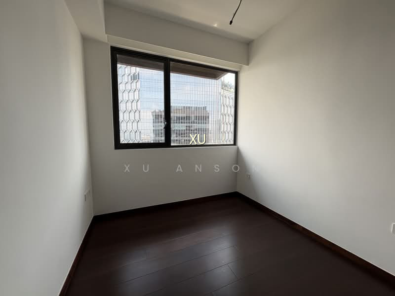 MIDTOWN MODERN photo 3