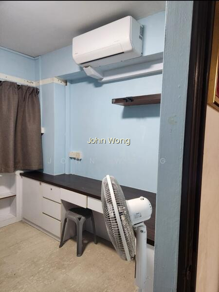 495A TAMPINES STREET 43 image 1 of 10