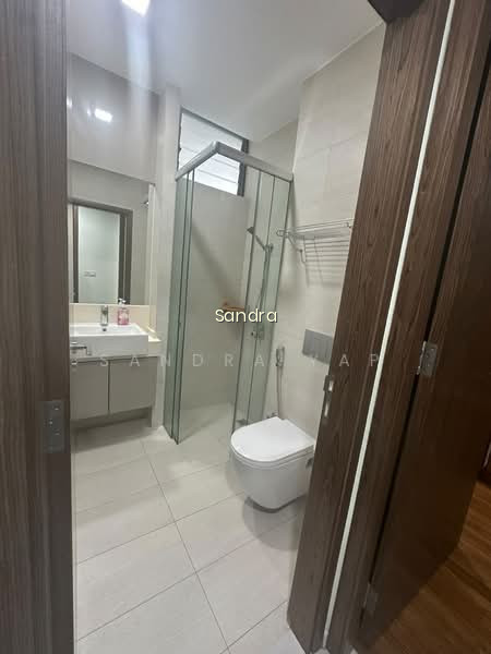 ONE EIGHTIES RESIDENCES image 1 of 10