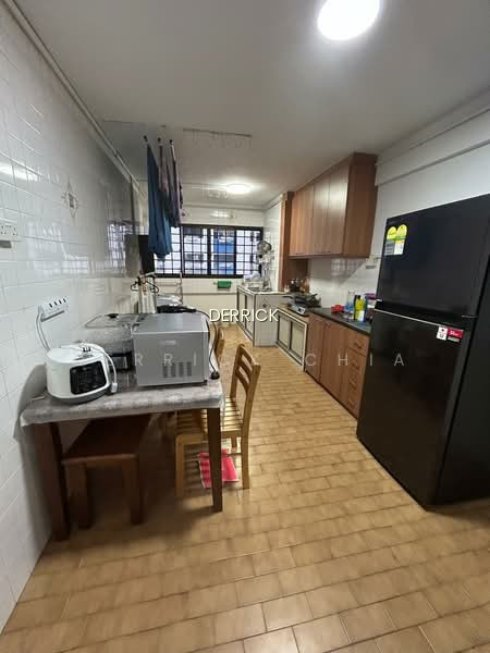 704 YISHUN AVENUE 5 photo 2