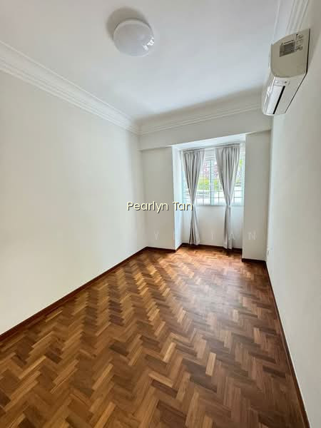 GRAND CHATEAU photo 3