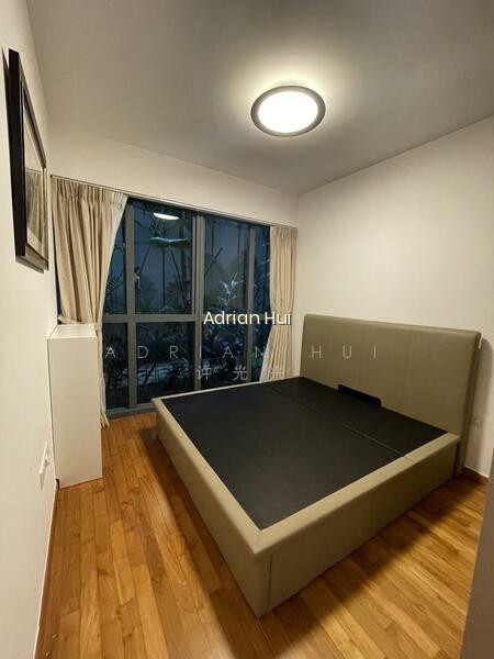 SOPHIA HILLS photo 2