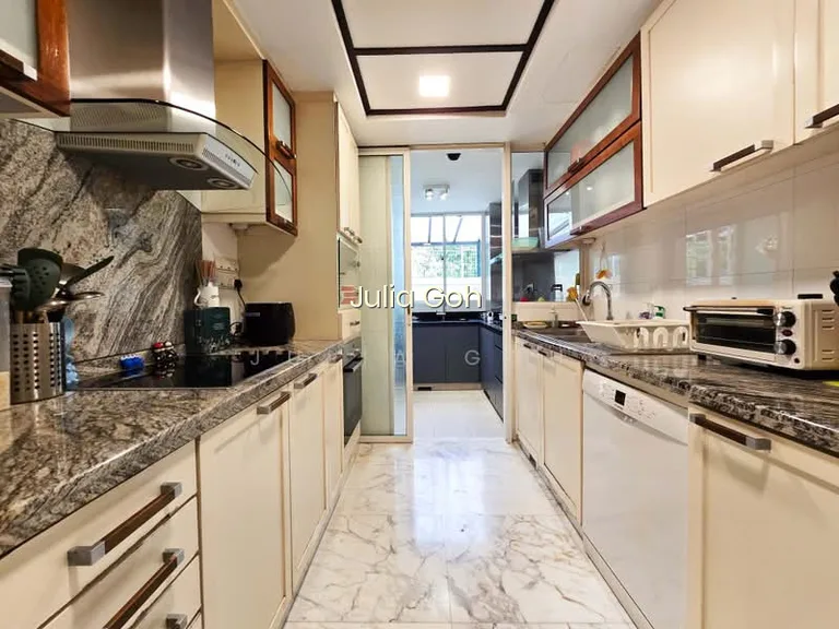 Modern Freehold Bright 5 Bedroom Move in Home Within 1KM of Raffles Girls School image 1 of 8