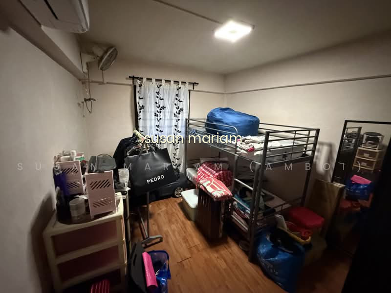 102 Jurong East Street 13 image 1 of 10