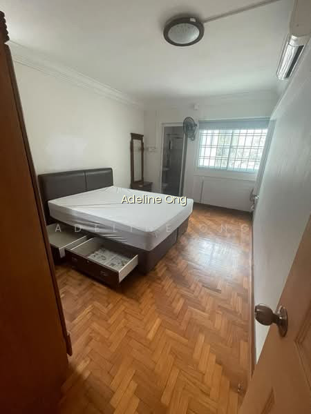 438 Tampines Street 43 image 1 of 10