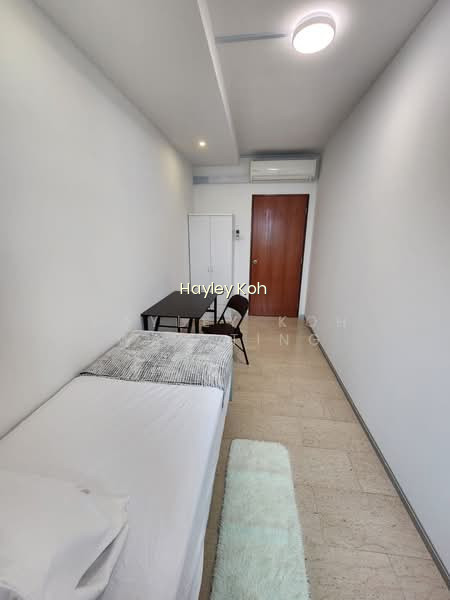 BALLOTA PARK CONDO photo 4