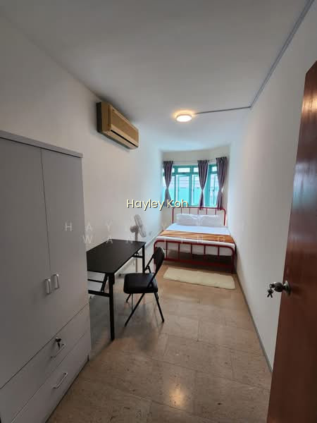 BALLOTA PARK CONDO photo 6