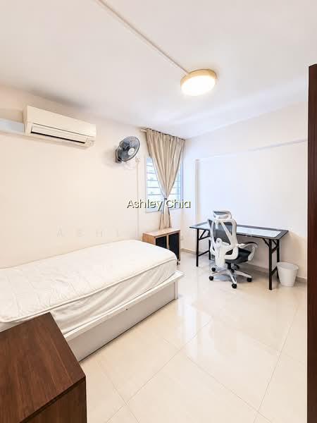 206 JURONG EAST STREET 21 photo 5