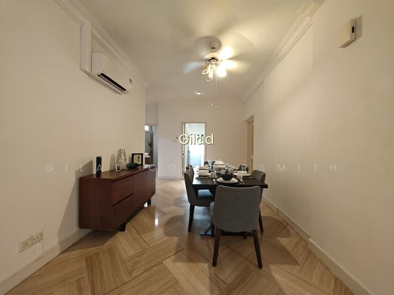 ORANGE REGENCY photo 2
