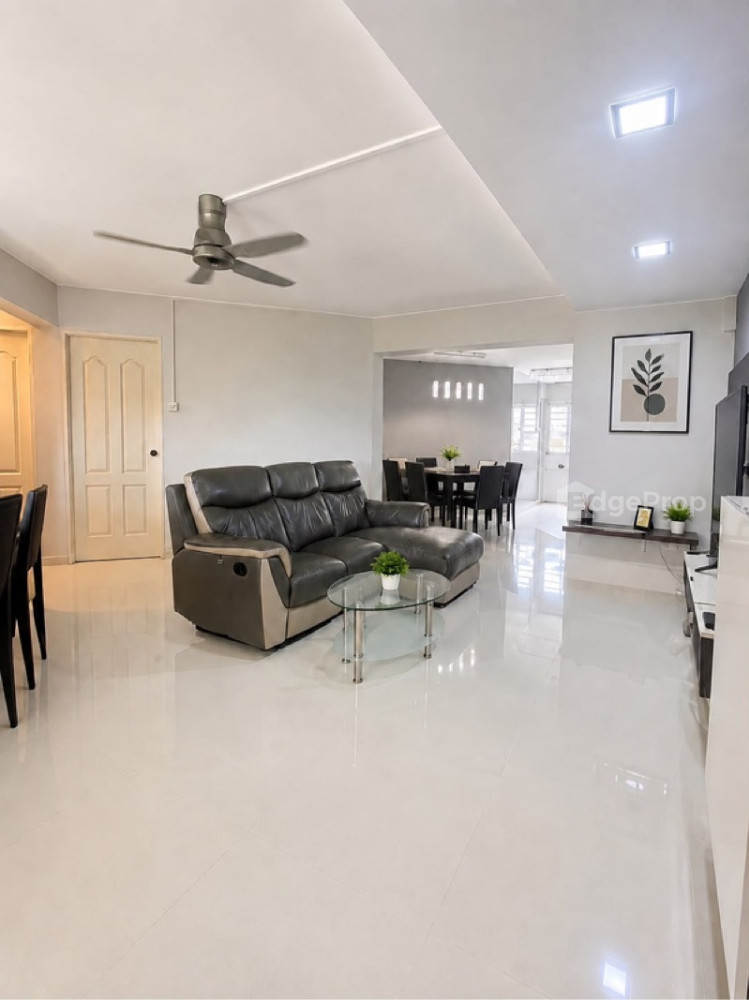 211 SERANGOON AVENUE 4 image 1 of 6