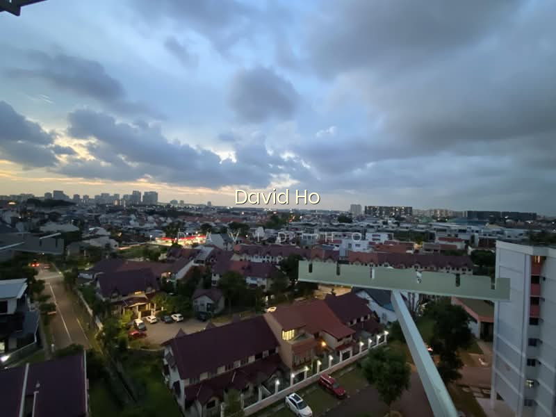 230 SERANGOON AVENUE 4 photo 5