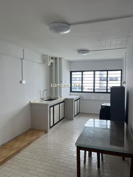 708 HOUGANG AVENUE 2 photo 3